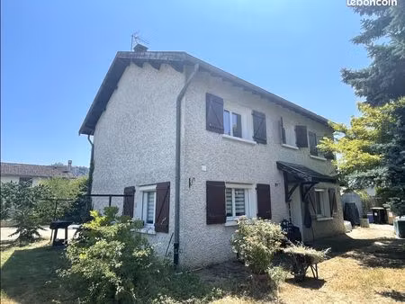 maison familiale 5 chambres / piscine / au calme