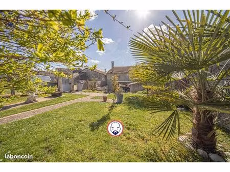 maison de village 4 pièces 147 m²