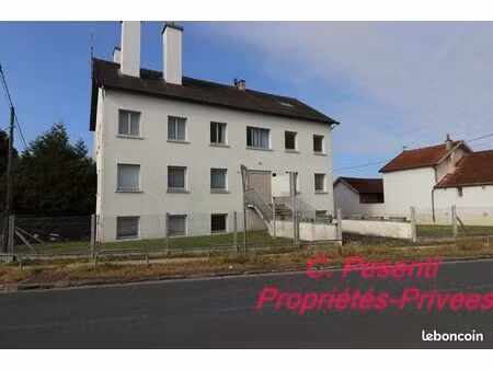 immeuble 14 pièces 555 m²