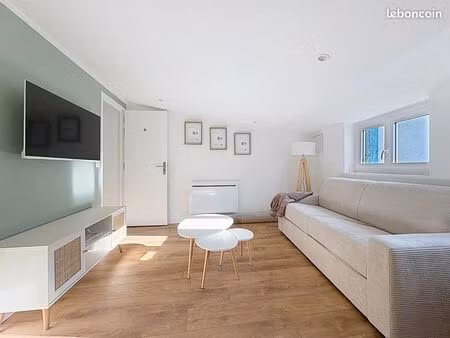 studio 1 pièce 23 m²