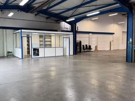 entrepôt 600 m² + potentiel extension 500 m² – saint-étienne monthieu – accès a72
