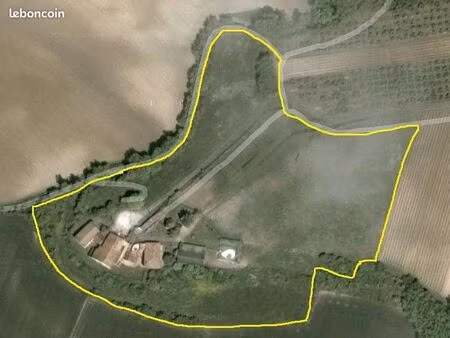 propriété bio  ferme  maison  hameau  bati ancien  sur 3 ha