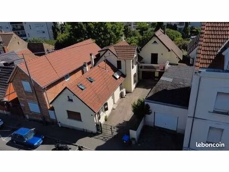 maison 6 pièces 132 m²