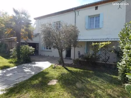 maison 5 pièces 136 m²