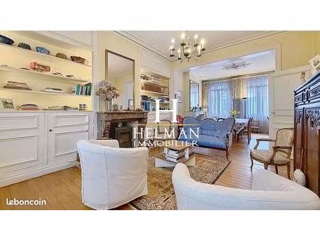 maison 11 pièces 248 m²