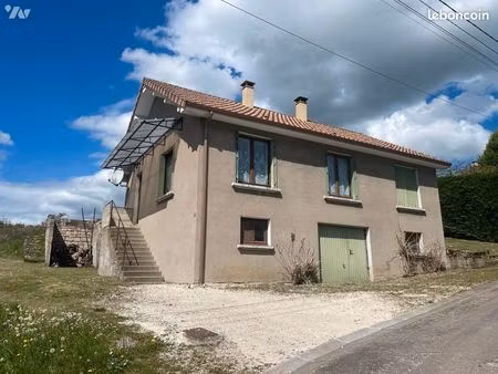 maison 6 pièces 82 m²