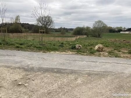 terrain 535 m² baron