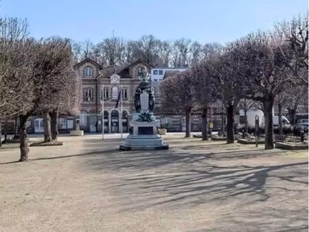 commerce à louer - disponible maintenant