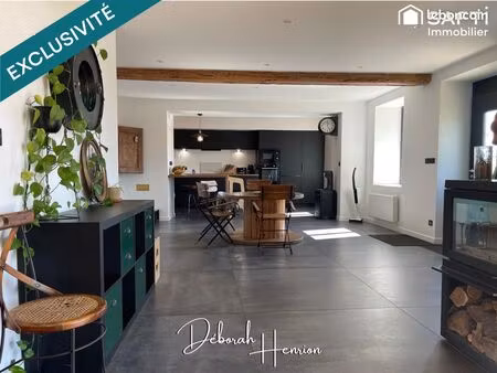 propriété 3 pièces 136 m²