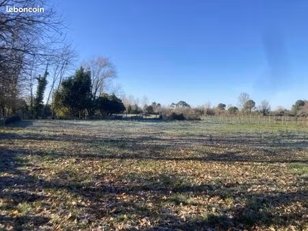 terrain 2 100 m² izon