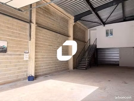 local d'activité 155 m²