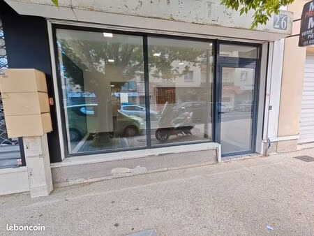 local commercial 55 m²