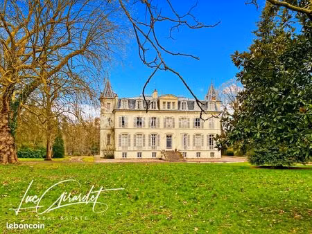 château 15 pièces 750 m²