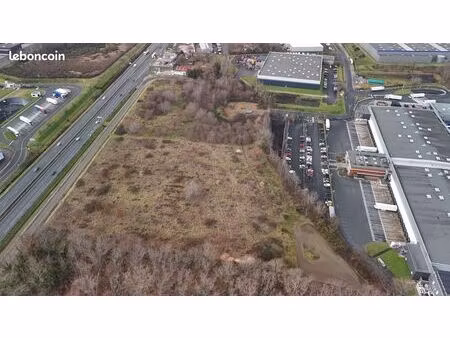 terrain à bâtir professionnel 11900m²