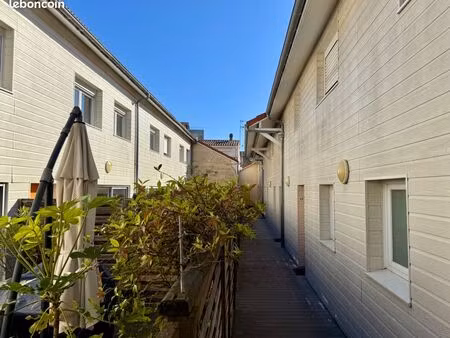 t3 - 71m2 + parking : chartrons