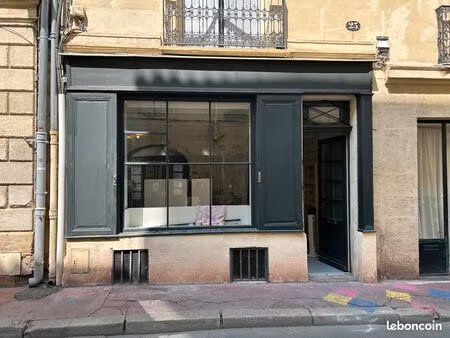 local de charme dans le quartier historique