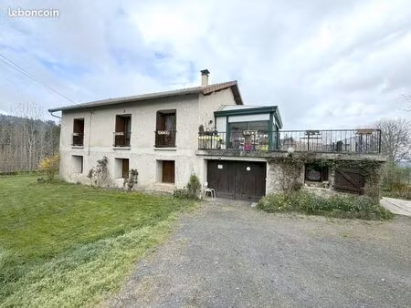 propriété 4 pièces 130 m²
