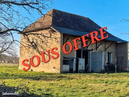 grange en pisé réhabilitable