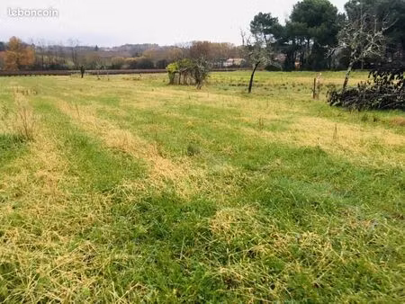 terrain 410 m² gauriaguet