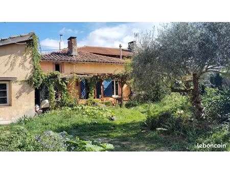 maison t4bis + dépendance et piscine