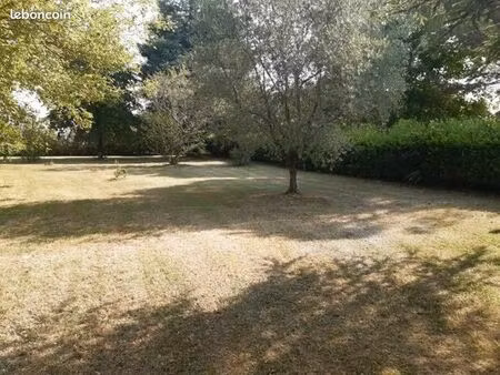 terrain 800 m² saint laurent d arce