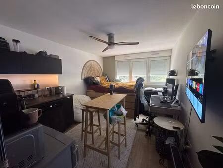 studio 21 m² entièrement rénové en 2024