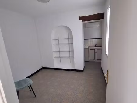 local commercial/profession libérale 380/mois cc