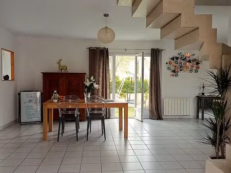 rare à pérols – maison 3 chambres avec jardin  au calme  tout à pied
