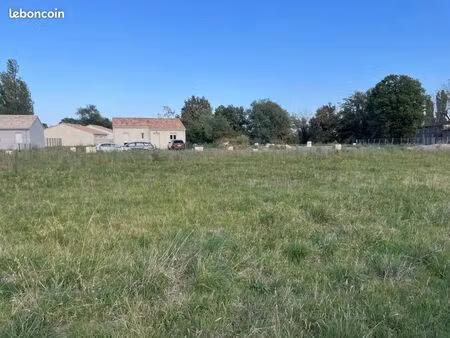 terrain 420 m² prignac et marcamps