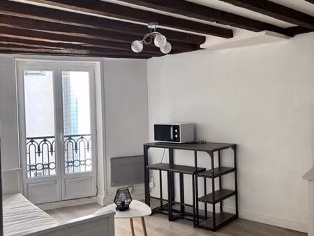 darcy - studio meublé 18m2