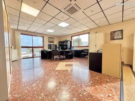 location bureau / local clapiers - lumineux & calme - clim & parking