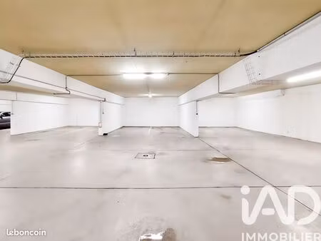 parking/box pontoise