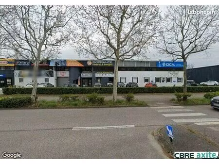local commercial 256 m² echirolles