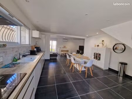 maison rénovée 3 chambres  garage sur terrain 317 m2