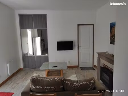 location t2 meublé roanne 36 m2