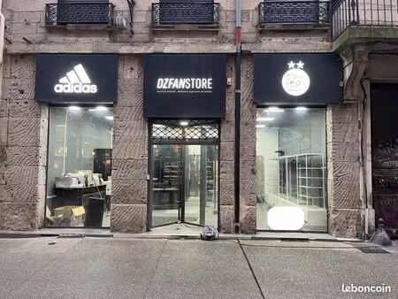 local commercial 128 m² saint-étienne