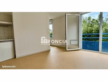 appartement libre d'occupant dans résidence senior