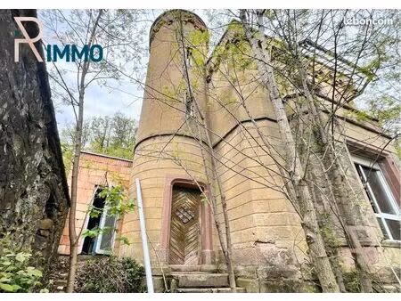 chateau 4 pièces 102 m²