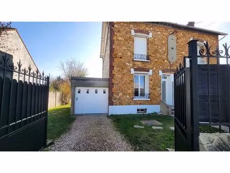 maison de ville 5 pièces 82 m²