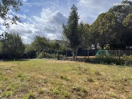 terrain 673 m² carquefou