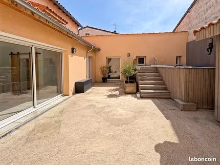 maison 7 pièces 200 m²