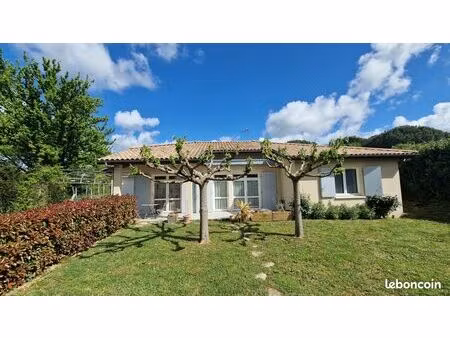 maison 5 pièces 136 m²