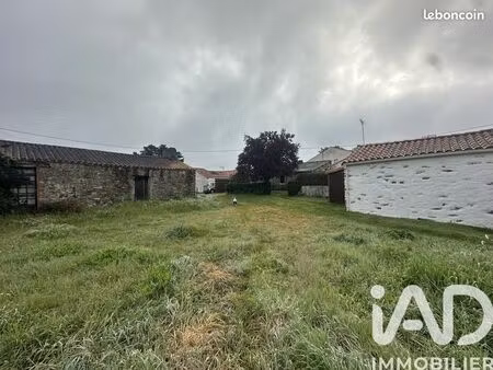 terrain 825 m² saint julien des landes