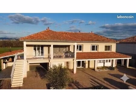 belle maison spacieuse à saint-just-saint-rambert