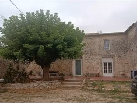 maison en pierres girondine