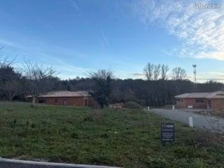 terrain 1 155 m² carignan de bordeaux