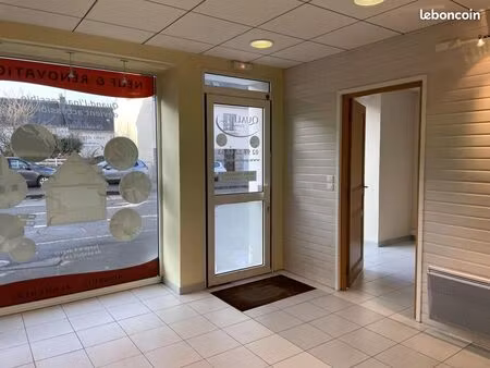 local commercial 68 m²