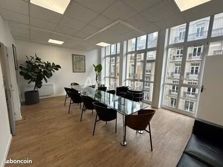 bureaux 131 m²