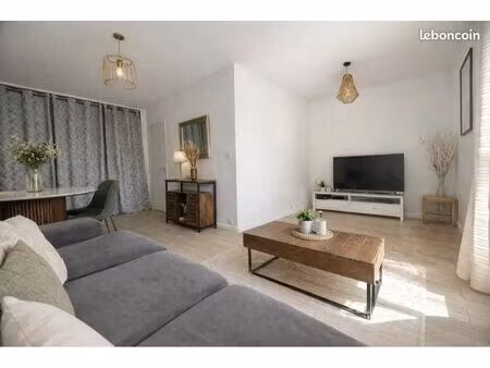 appartement 2 pièces et un bureau tbe