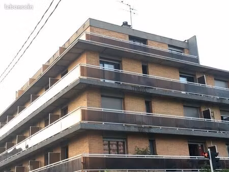 t2 meublé busca 50 m²